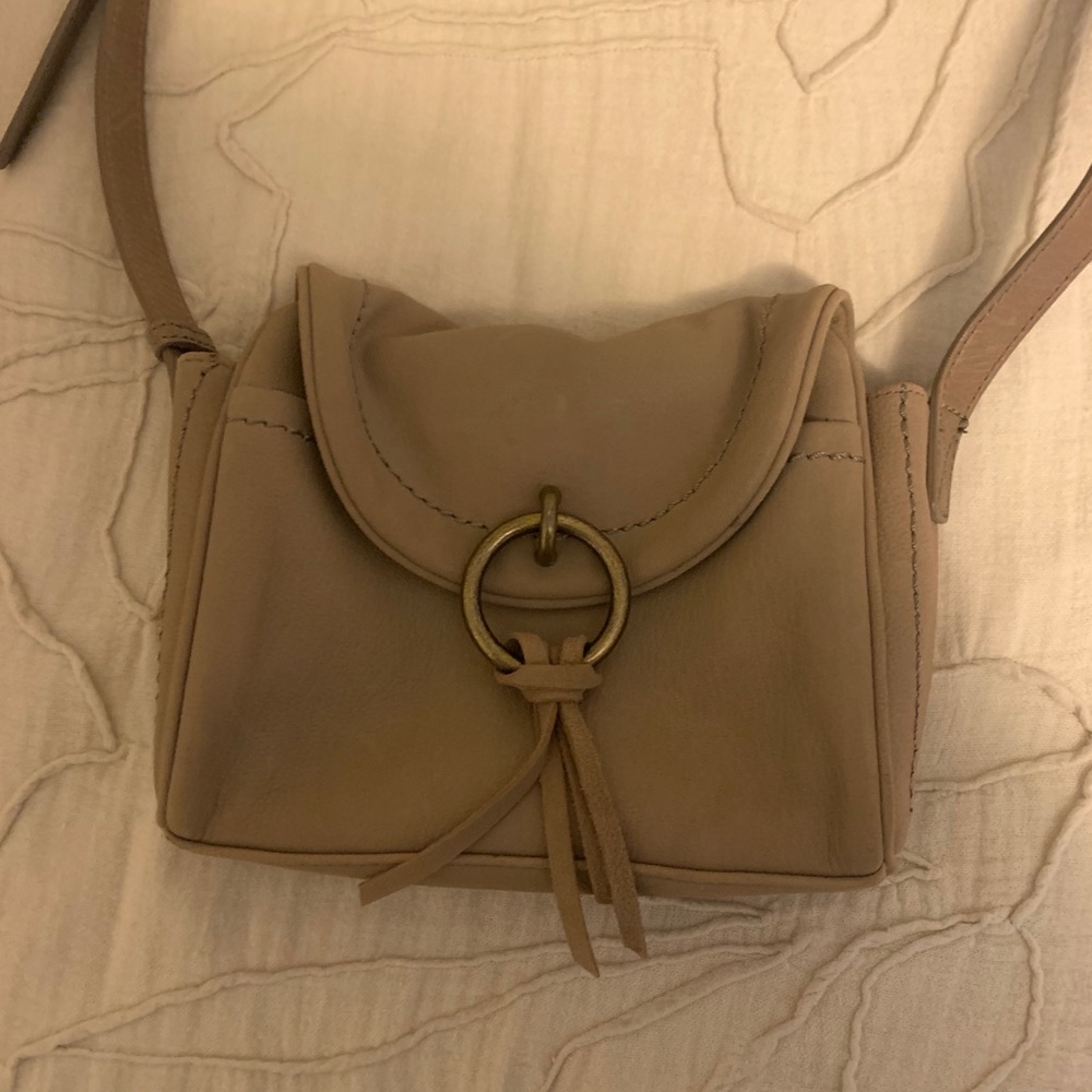 Lucky brand crossbody bag!